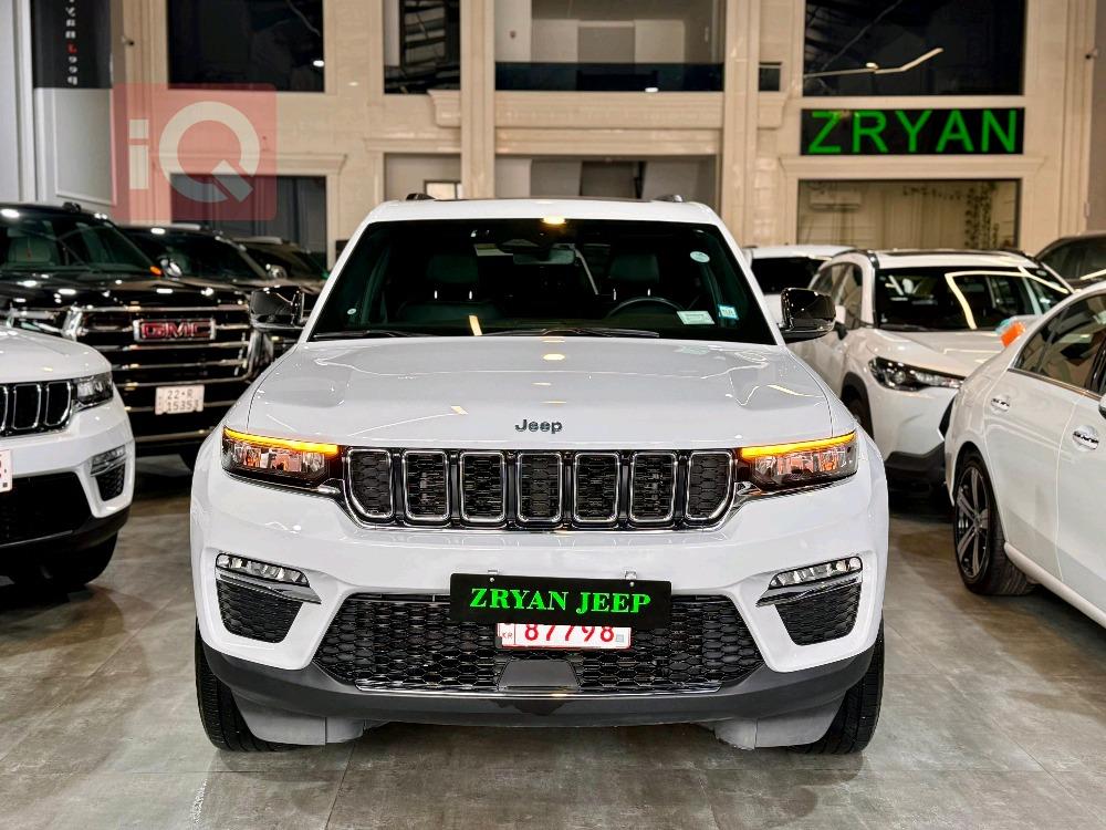 جیپ گراند شیرۆکی